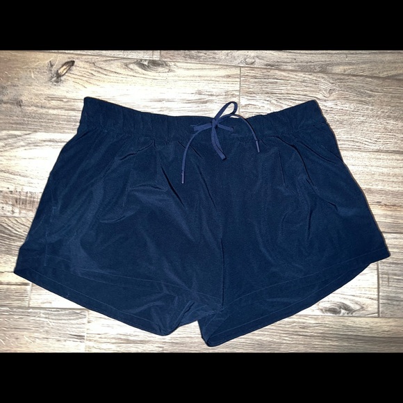 lululemon athletica Pants - Lululemon Stroll At Sundown Short 3”